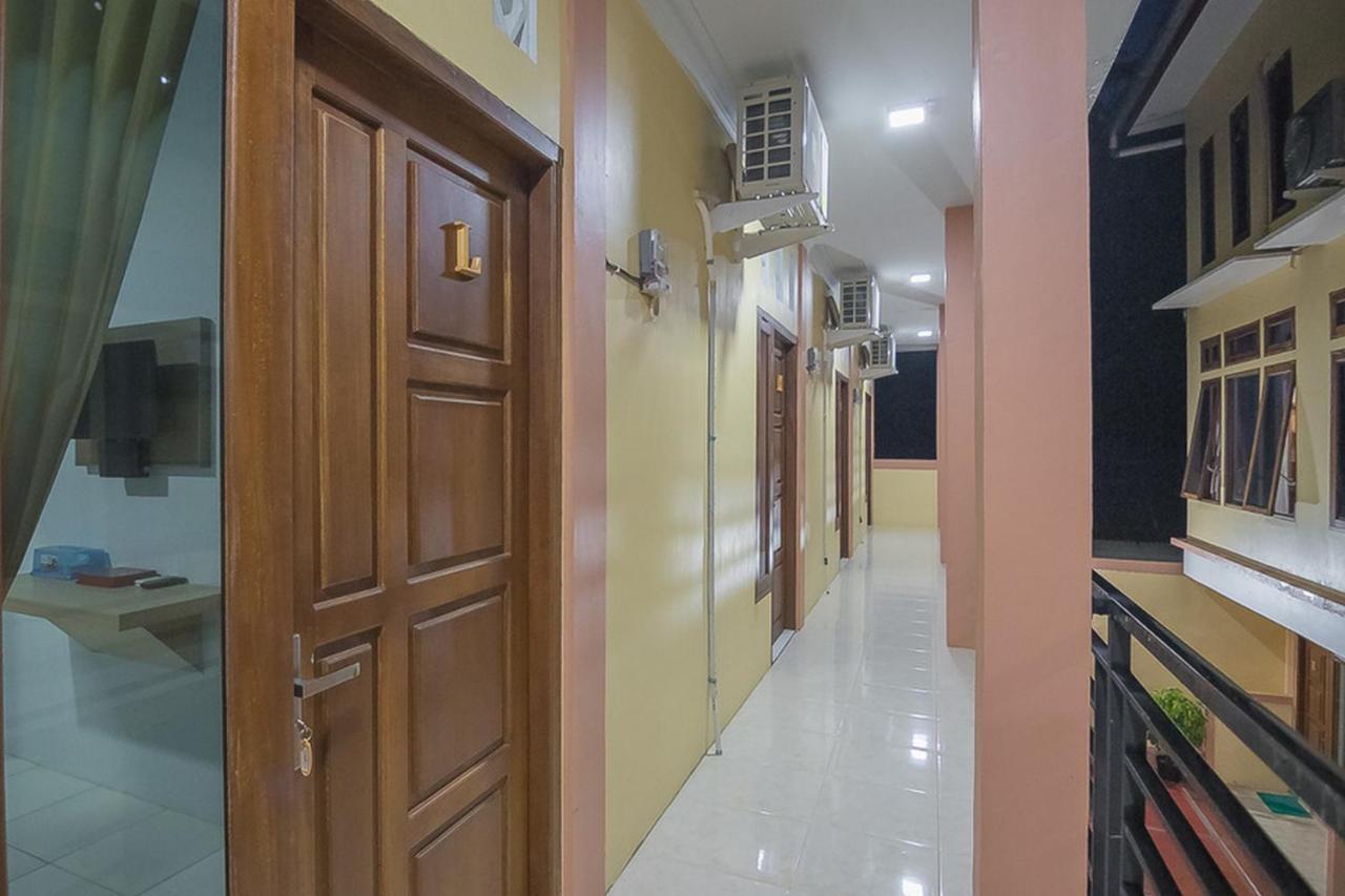 Reddoorz Near Rsud Dr Abdul Aziz Singkawang Hotell Eksteriør bilde