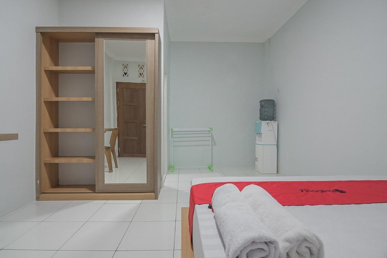 Reddoorz Near Rsud Dr Abdul Aziz Singkawang Hotell Eksteriør bilde